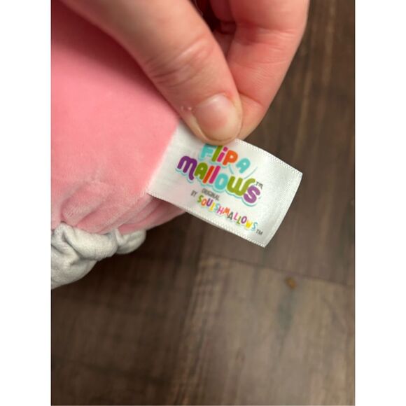 Squishmallows Kellytoy NWT Flip-a-Mallows Dohna Snow Leopard/ Mischa Red Panda - Picture 3 of 8